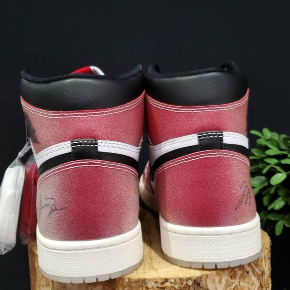 Jordan 1 retro trophy room chicago - Picture 4 of 6